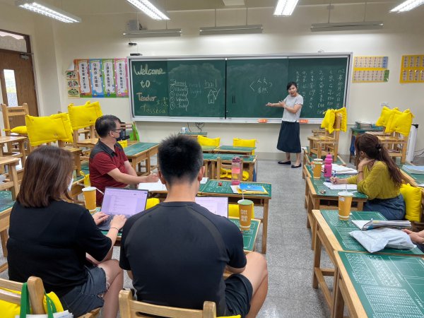 112.10.25跨校性教師專業成長社群