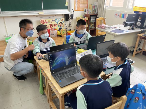 1111125黃豊迅主任公開授課
