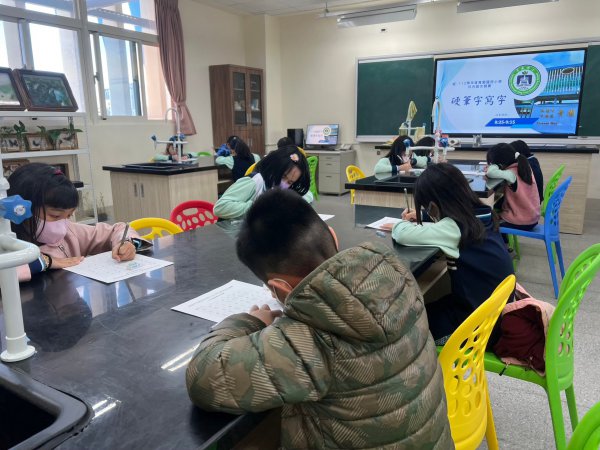 112學年度校內語文競賽