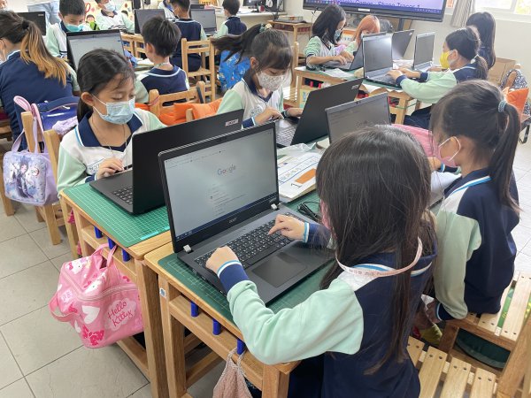 1111125黃豊迅主任公開授課