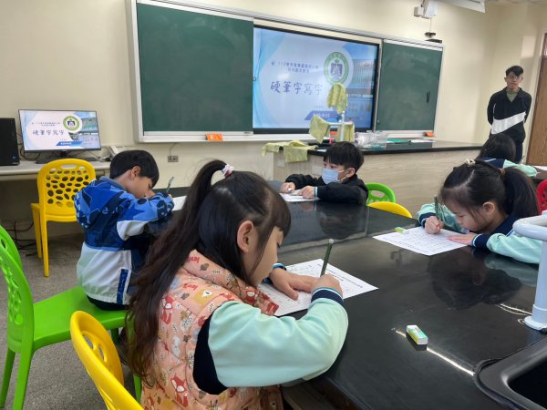 112學年度校內語文競賽