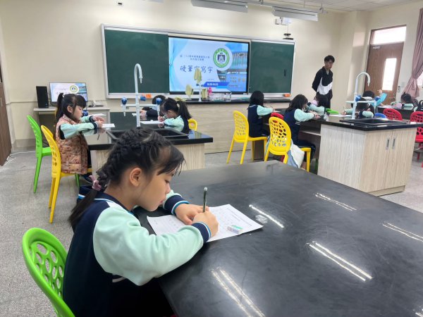112學年度校內語文競賽