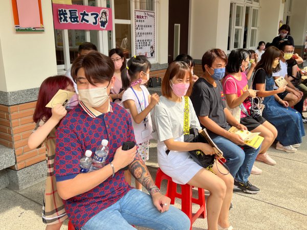111學年度迎新活動-大手牽小手 一起上學趣