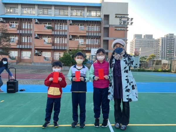 1111222財團法人大園鄉國民中小學文教基金會111學年度第一學期期中考成績優異獎學金頒獎