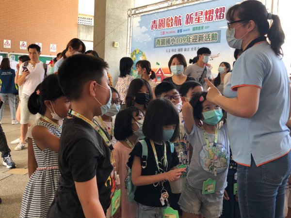 南崁國小志工支援開學迎新活動