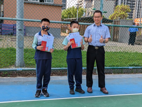 111學年度第二學期期中考成績優秀學生頒獎