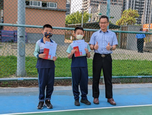 111學年度第二學期期中考成績優秀學生頒獎