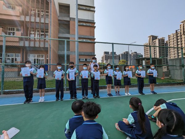111學年度第二學期期中考成績優秀學生頒獎