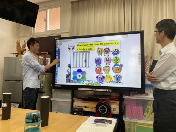 1091028 社群會議--黃呈文主任