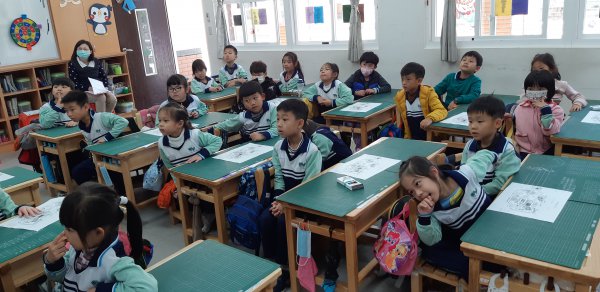 1091222-烱瑩主任公開授課