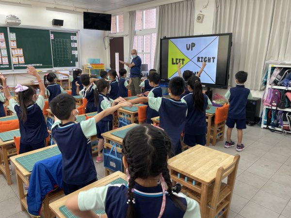 111學年度雙語亮點教學(9月公開授課一年2班體育課)