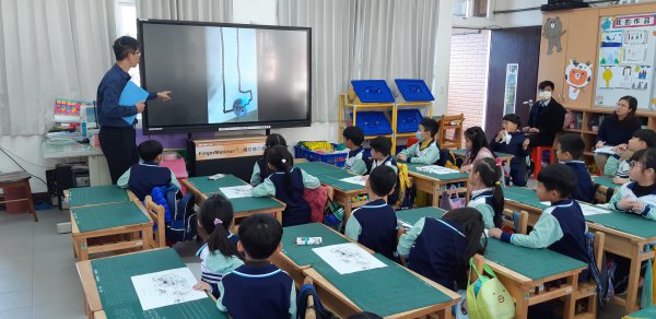 1091222-烱瑩主任公開授課