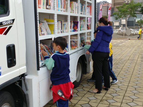 1091110行動書車