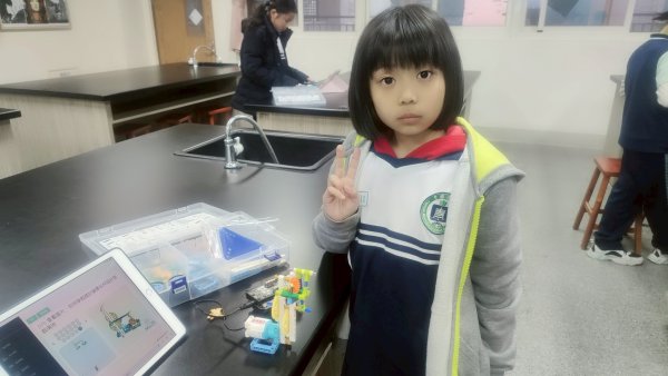 113-2AI程式機器人社