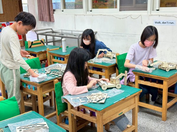 113-2航空科技科學社