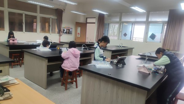113-2AI程式機器人社