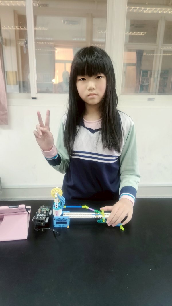 113-2AI程式機器人社