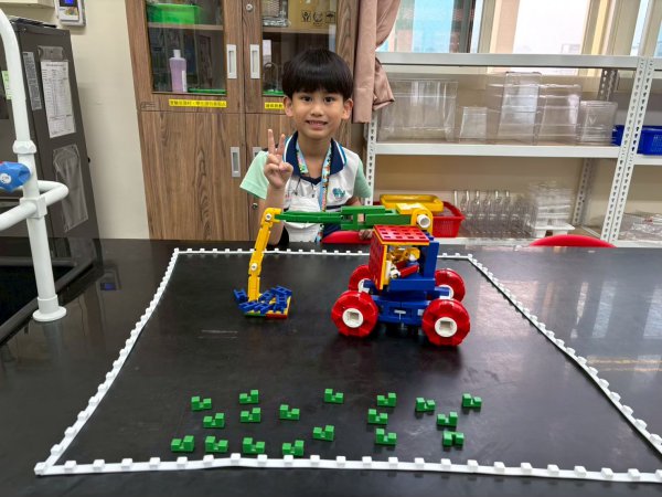 113-2創意積木社