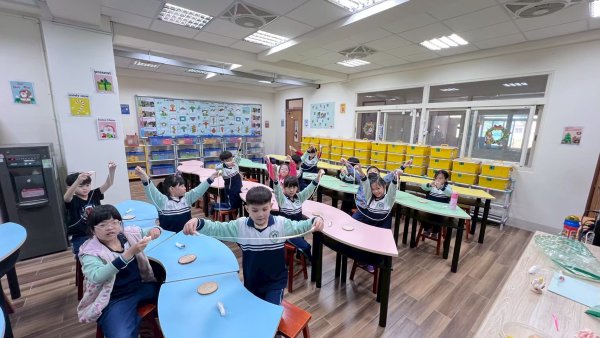 113-2微笑黏土捏塑社